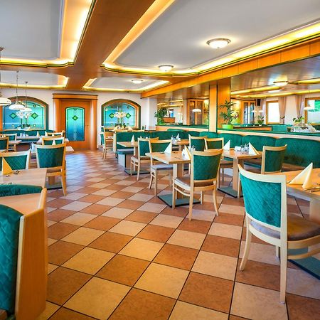Ferienhotel Hofer Superior Strass im Attergau 외부 사진