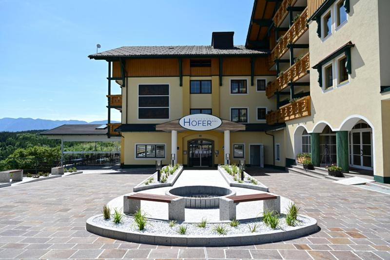 Ferienhotel Hofer Superior Strass im Attergau 외부 사진