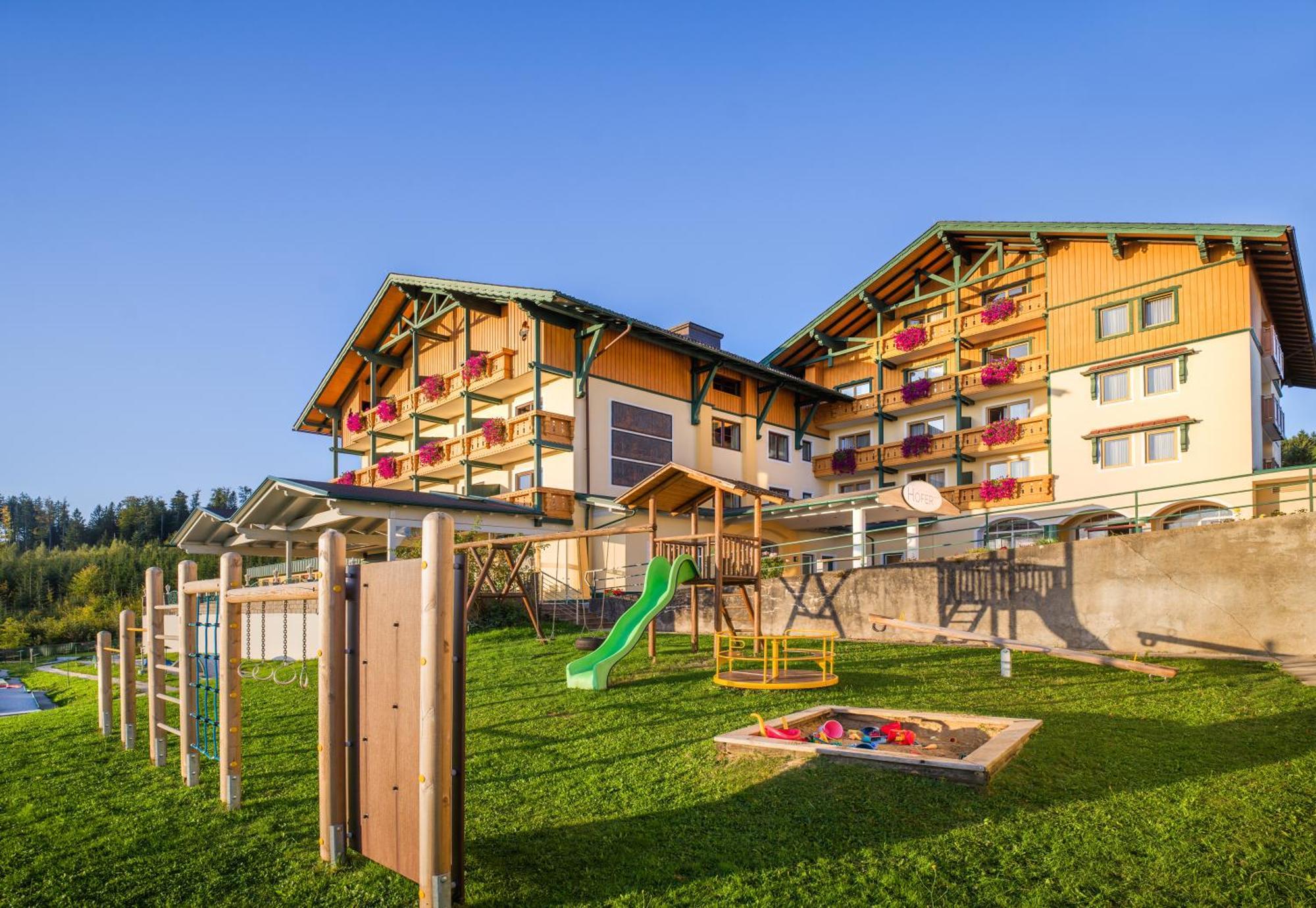 Ferienhotel Hofer Superior Strass im Attergau 외부 사진