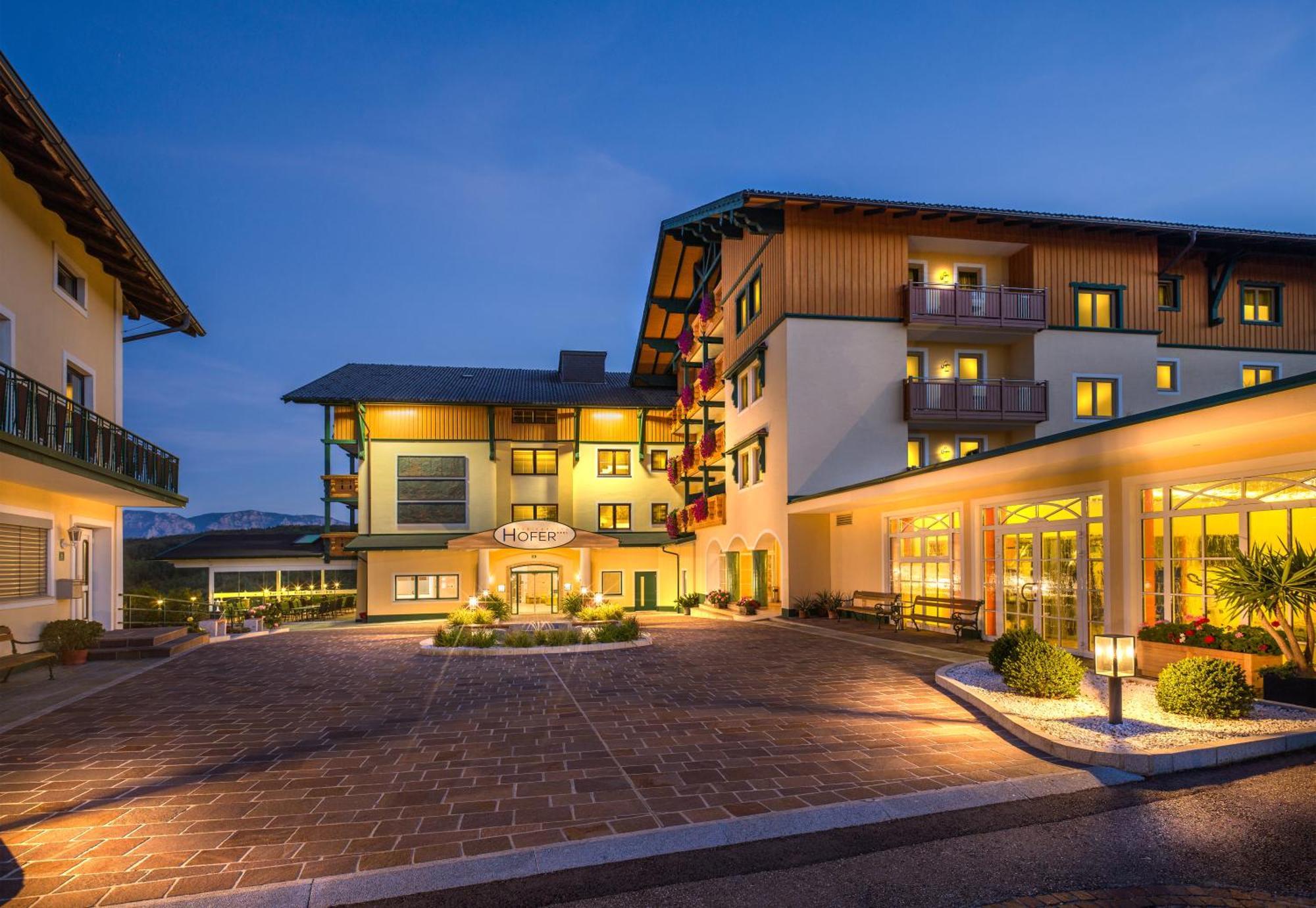 Ferienhotel Hofer Superior Strass im Attergau 외부 사진