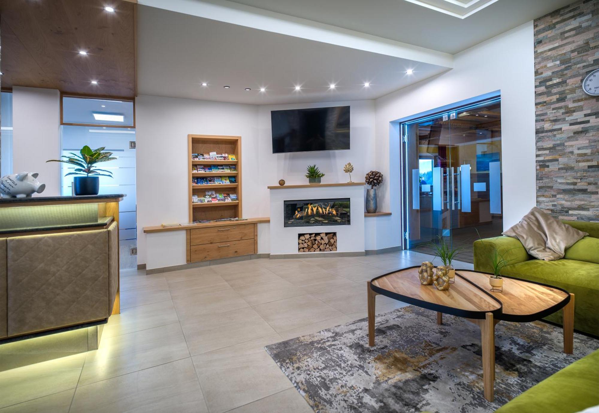 Ferienhotel Hofer Superior Strass im Attergau 외부 사진